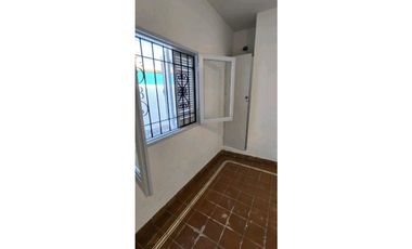 HERIBERTO MARTINEZ A 1 CUADRA RECTA MARTINOLLI 2 DORM. COCHERA