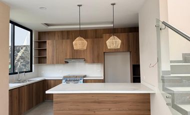 Estrene en privada de 5 casas