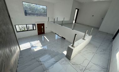 Casa en Fraccionamiento en Burgos Bugambilias Temixco - LLR-168-Fr