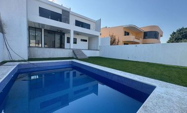 Casa en Fraccionamiento en Burgos Bugambilias Temixco - LLR-168-Fr