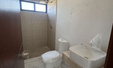 Casa en Fraccionamiento en Burgos Bugambilias Temixco - LLR-168-Fr