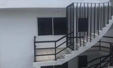 Edificio ideal para escuelas, consultorios u oficinas administrativas, en col. Lomas de Atzingo Cuernavaca Morelos