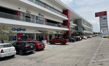 Local Comercial en Plaza Silver Center