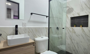 CASA EN VENTA LOTE EXCEDENTE 2 PLANTAS 3 RECÁMARAS, 3 BAÑOS, COCHERA PARA 1 AUTO