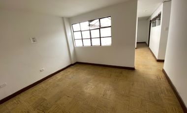 SE ALQUILA APARTAMENTO DE 3 HABITACIONES EN JUNIN