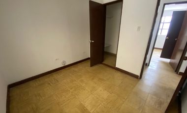SE ALQUILA APARTAMENTO DE 3 HABITACIONES EN JUNIN