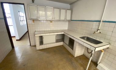 SE ALQUILA APARTAMENTO DE 3 HABITACIONES EN JUNIN