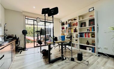 ARRIENDO CASA EN CAJICA DE 320 M2 EN CONJUNTO  CON CLUB