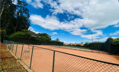 ARRIENDO CASA EN CAJICA DE 320 M2 EN CONJUNTO  CON CLUB