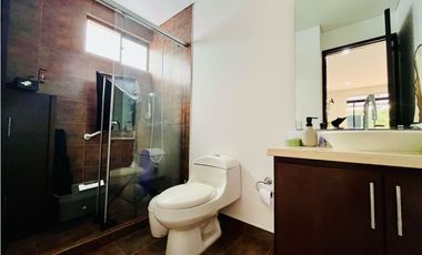 ARRIENDO CASA EN CAJICA DE 320 M2 EN CONJUNTO  CON CLUB