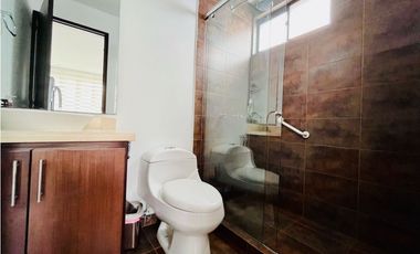 ARRIENDO CASA EN CAJICA DE 320 M2 EN CONJUNTO  CON CLUB