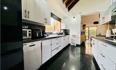 ARRIENDO CASA EN CAJICA DE 320 M2 EN CONJUNTO  CON CLUB