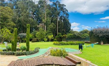 ARRIENDO CASA EN CAJICA DE 320 M2 EN CONJUNTO  CON CLUB