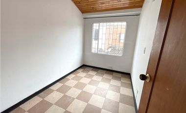 En arriendo casa en el Barrio Calatrava, Chía, Cundinamarca!!