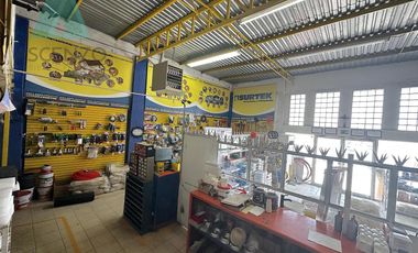 Oportunidad¡¡ Venta de Local Comercial por Ave. Heroico, Araram