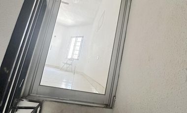 Oportunidad¡¡ Venta de Local Comercial por Ave. Heroico, Araram