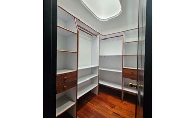 CASA DE LUJO SECTOR MSTERDAM EN EL POBLADO