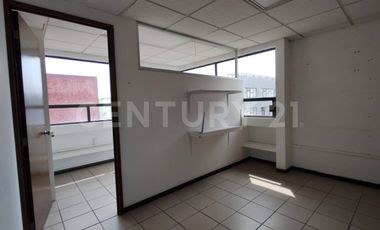 Oficinas en renta, desde 6 m2 hasta 25 m2, zona 25 poniente col. Volcanes Puebla