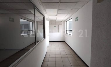 Oficinas en renta, desde 6 m2 hasta 25 m2, zona 25 poniente col. Volcanes Puebla