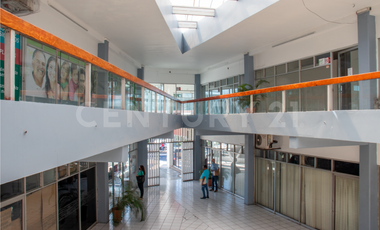 Renta de local comercial u oficina en planta alta Plaza Roma, Colima