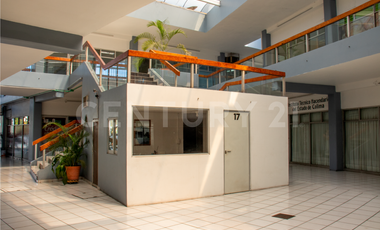 Renta de local comercial u oficina en planta alta Plaza Roma, Colima