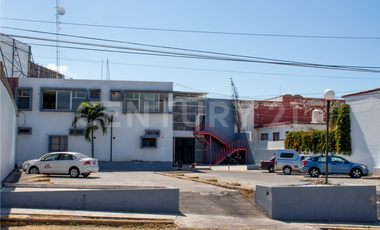 Renta de local comercial u oficina en planta alta Plaza Roma, Colima