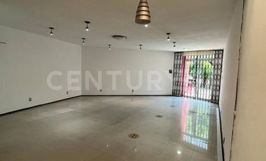 Local comercial en venta, en esquina, Zona Huexotitla, Dorada, Puebla