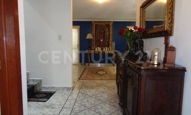 Casa en venta en Arenal de Guadalupe, Tlalpan, CDMX