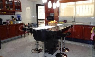 Casa en venta en Arenal de Guadalupe, Tlalpan, CDMX