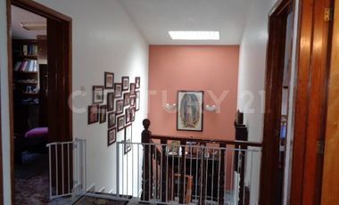 Casa en venta en Arenal de Guadalupe, Tlalpan, CDMX