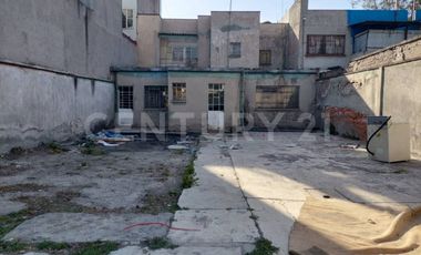 Casa como terreno en Venta en Calz. de Tlalpan Nativitas, Benito Juárez, CDMX