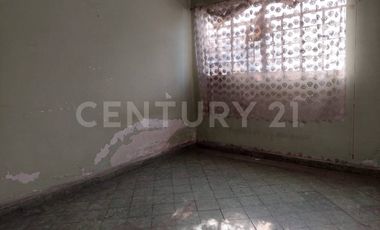 Casa como terreno en Venta en Calz. de Tlalpan Nativitas, Benito Juárez, CDMX