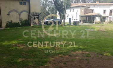 Lote en venta en fraccionamiento Valquirico de 743 m2, Xoxtla, Tlaxcala.