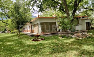 CASA EN VENTA EN BUSTAMANTE NUEVO LEON