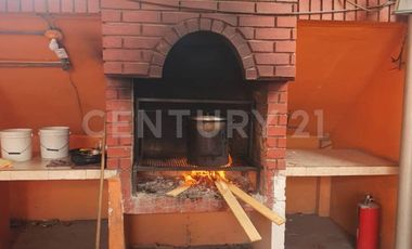 ¡OPORTUNIDAD DE INVERSIÓN: ESQUINA BAR COMERCIAL EN EL CENTRO DE MONTERREY!