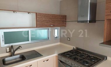 Casa en Venta en Puebla, Lomas de Angelópolis, Clúster 10 10 10.