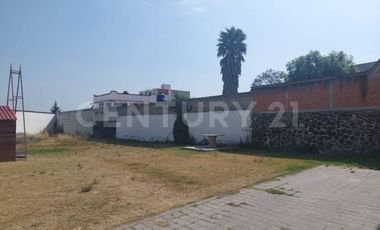 En venta terreno con edificio en Puebla, San Andrés Cholula