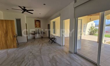 Casa en Venta , Fracc. Residencial Buenos Aires, Nogeras, Col