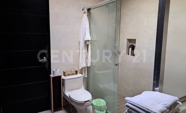 Se Renta Casa en Residencial Esmeralda Norte