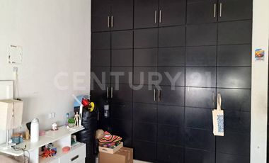 Se Renta Casa en Residencial Esmeralda Norte