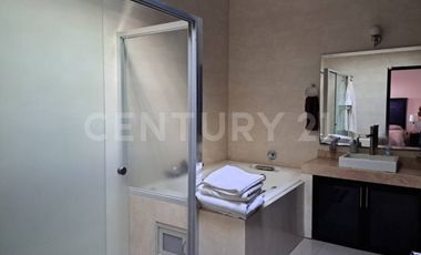 Se Renta Casa en Residencial Esmeralda Norte