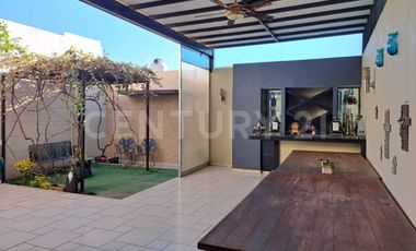 Se Renta Casa en Residencial Esmeralda Norte