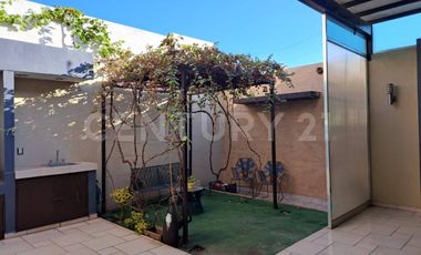 Se Renta Casa en Residencial Esmeralda Norte