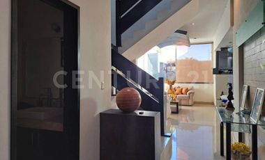 Se Renta Casa en Residencial Esmeralda Norte