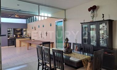 Se Renta Casa en Residencial Esmeralda Norte