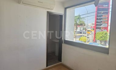 RENTA OFICINA, ZONA 31 PONIENTE, EL VERGEL!!