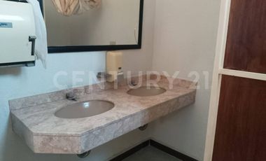 Local Comercial en renta en Jardines de los Claustros I, Tultitlán, Edo. Méx.