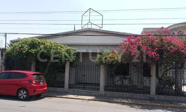 Local Comercial en renta en Jardines de los Claustros I, Tultitlán, Edo. Méx.
