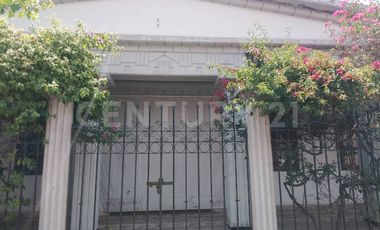 Local Comercial en renta en Jardines de los Claustros I, Tultitlán, Edo. Méx.