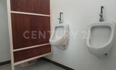 Local Comercial en renta en Jardines de los Claustros I, Tultitlán, Edo. Méx.